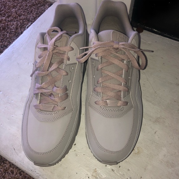 AirMax - Picture 3 of 3